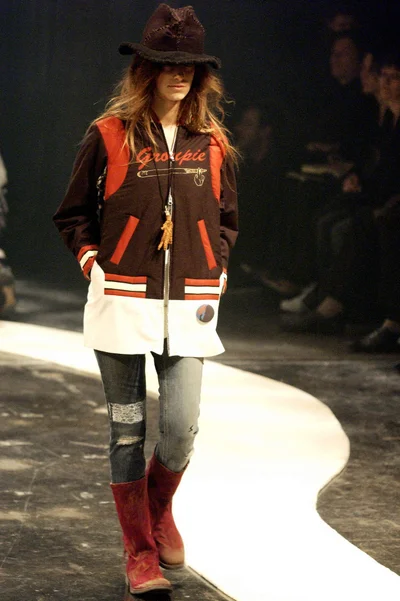 Look 28